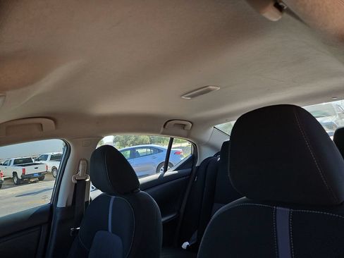 Used 2024 Nissan Sentra SV FWD image 19