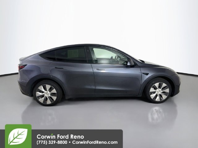 Used 2023 Tesla Model Y AWD image 9