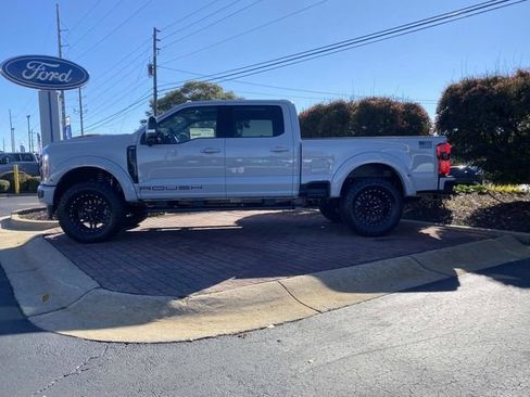 New 2026 Ford F250 Lariat w/ Black Appearance Package AWD/4WD image 4