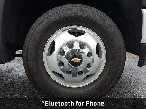 Used 2023 Chevrolet Silverado 3500 High Country w/ Safety Package II image 9