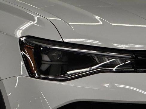 New 2025 Volkswagen Taos SE image 41