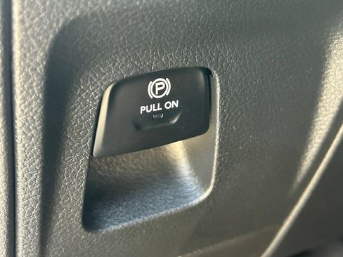 Used 2025 RAM 1500 Big Horn RWD image 44