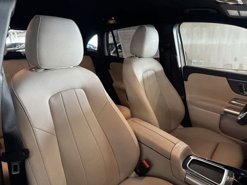 Used 2025 Mercedes-Benz GLA 250 4MATIC image 26