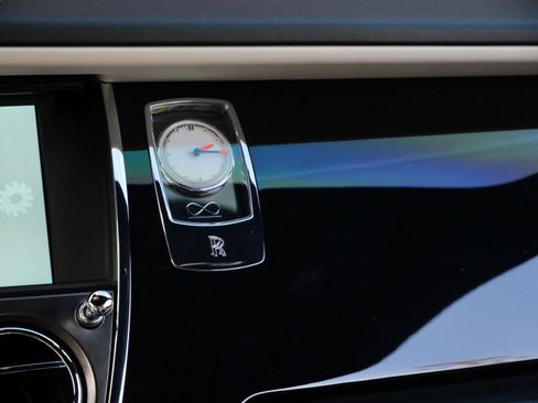 Certified 2017 Rolls-Royce Wraith image 14