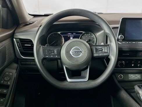 Used 2021 Nissan Rogue S FWD image 18