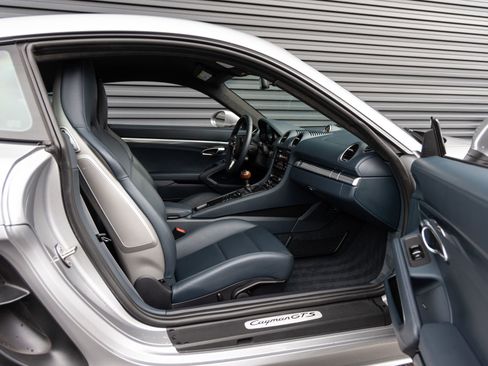 Certified 2022 Porsche 718 Cayman GTS RWD image 27