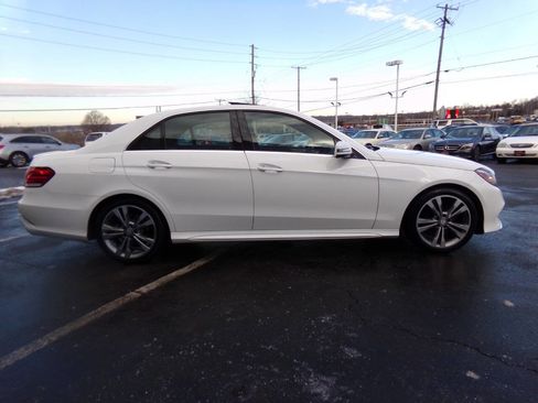 Used 2015 Mercedes-Benz E 350 4MATIC Sedan image 5