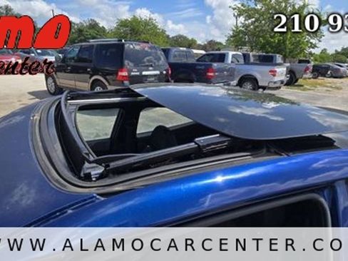 Used 2016 Hyundai Veloster w/ Option Group 02 FWD image 35