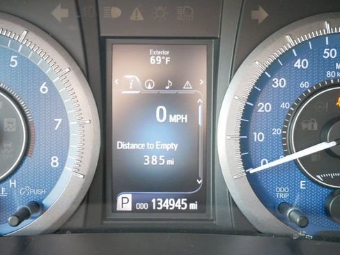 Used 2017 Toyota Sienna XLE FWD image 27