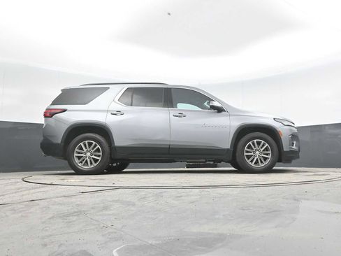 Used 2023 Chevrolet Traverse LT FWD image 28