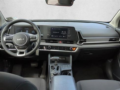 Used 2023 Kia Sportage LX AWD/4WD image 16