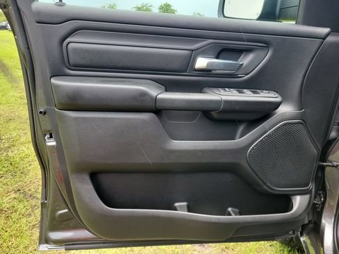 New 2026 RAM 1500 Express AWD/4WD image 14