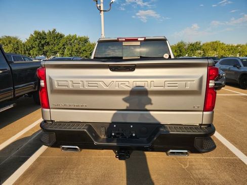 Used 2025 Chevrolet Silverado 1500 LT Trail Boss w/ Convenience Package II AWD/4WD image 5