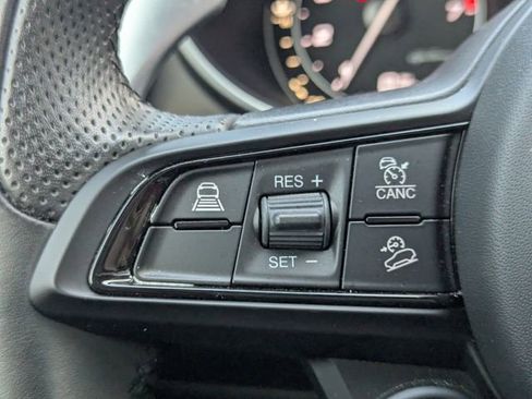 Used 2023 Alfa Romeo Stelvio Veloce image 26