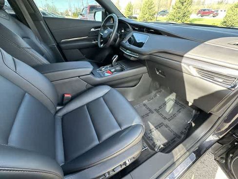 Used 2023 Cadillac XT4 Sport w/ Sun And Sound Package AWD/4WD image 23