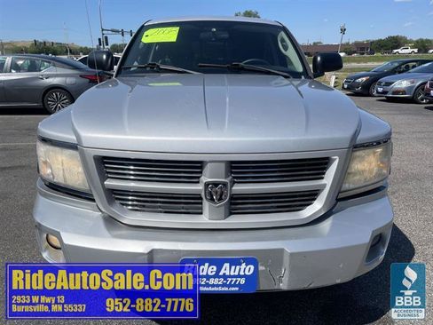 Used 2008 Dodge Dakota Sport w/ Trailer Tow Group AWD/4WD image 2