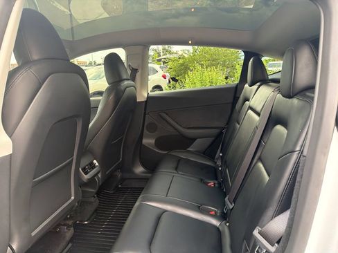 Used 2025 Tesla Model Y Long Range AWD/4WD image 20