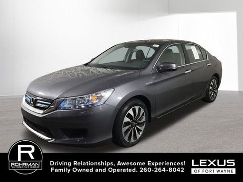 Used 2015 Honda Accord Touring image 1