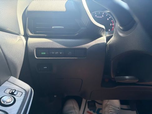 Used 2023 Nissan Sentra SV FWD image 18