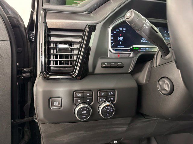 Used 2023 GMC Sierra 1500 AT4 w/ Technology Package AWD/4WD image 23