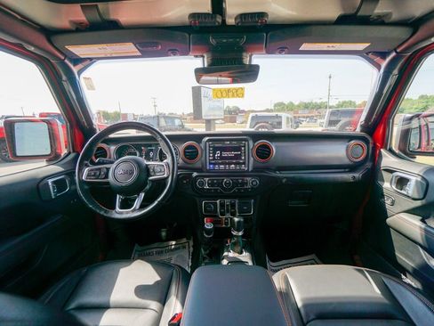 Used 2021 Jeep Gladiator Mojave image 2