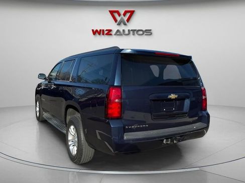 Used 2019 Chevrolet Suburban LT image 9