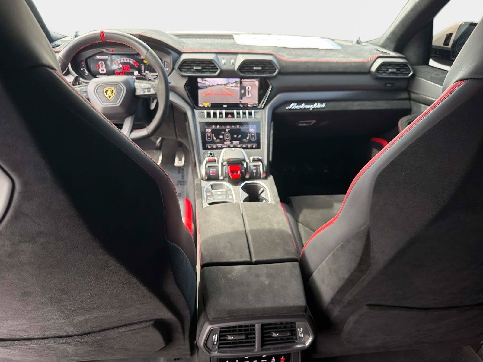 Used 2024 Lamborghini Urus Performante AWD/4WD image 18