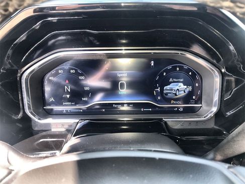 Used 2023 Chevrolet Silverado 1500 RST image 15