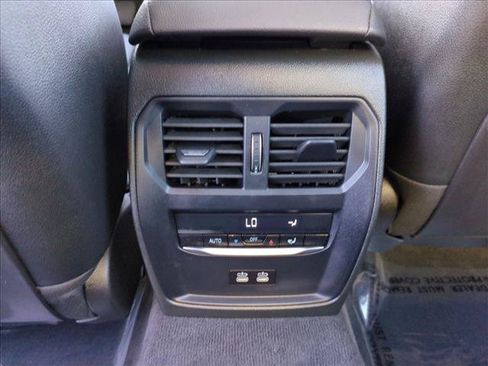 Used 2025 BMW 330i Sedan w/ M Sport Package RWD image 13