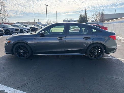 Certified 2022 Honda Civic Sport image 2