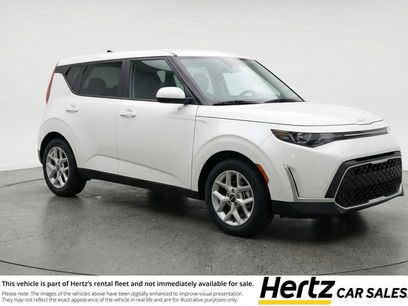 Used 2025 Kia Soul LX w/ LX Technology Package