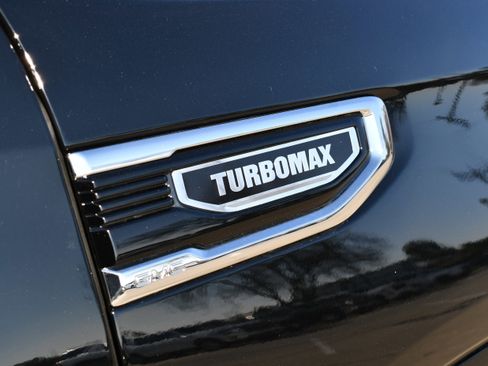 New 2026 GMC Sierra 1500 SLE w/ Preferred Package image 10