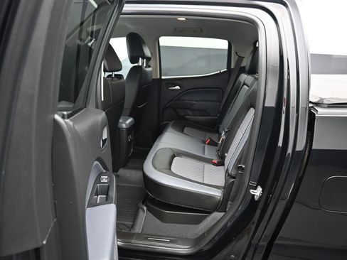 Used 2020 Chevrolet Colorado Z71 w/ Z71 Midnight Edition image 31