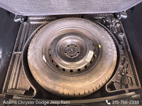 Used 2021 Jeep Compass Trailhawk AWD/4WD image 9