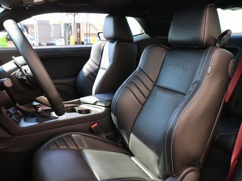 Used 2023 Dodge Challenger SRT Hellcat Widebody image 12