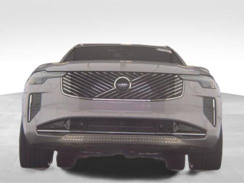 Used 2026 Volvo XC90 B6 Plus AWD/4WD image 2