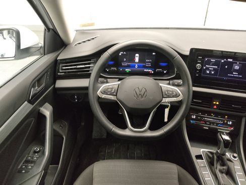 Used 2025 Volkswagen Jetta S FWD image 22