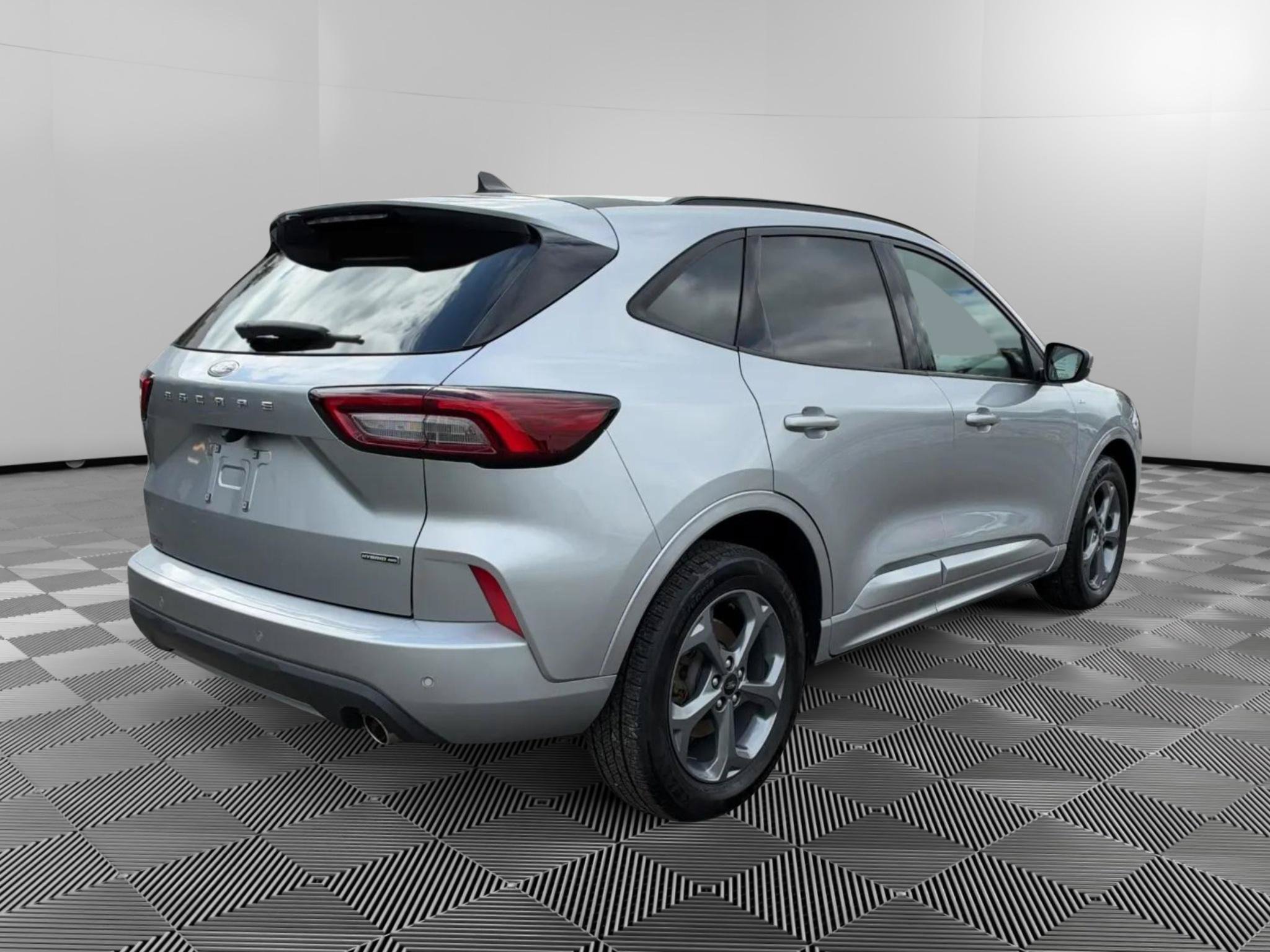 Used 2023 Ford Escape ST-Line Select w/ Tech Pack #1 AWD/4WD image 4