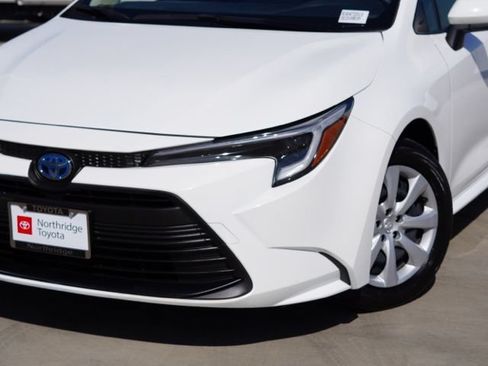 Used 2024 Toyota Corolla LE FWD image 6