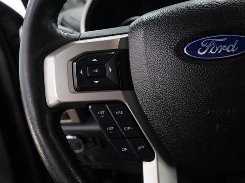 Used 2017 Ford F250 Lariat w/ FX4 Off-Road Package AWD/4WD image 27