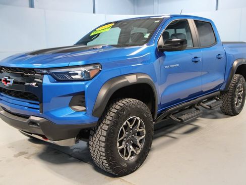 Used 2023 Chevrolet Colorado ZR2 w/ ZR2 Convenience Package III AWD/4WD image 31
