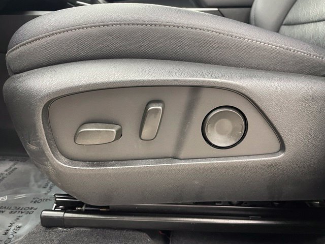 Certified 2025 Chevrolet Equinox LT w/ Convenience Package II AWD/4WD image 10