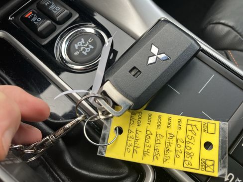 Used 2020 Mitsubishi Eclipse Cross SEL image 30