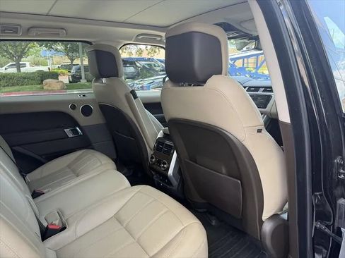 Used 2018 Land Rover Range Rover Sport HSE AWD/4WD image 31