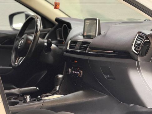 Used 2015 MAZDA MAZDA3 i Touring w/ Technology Package image 2