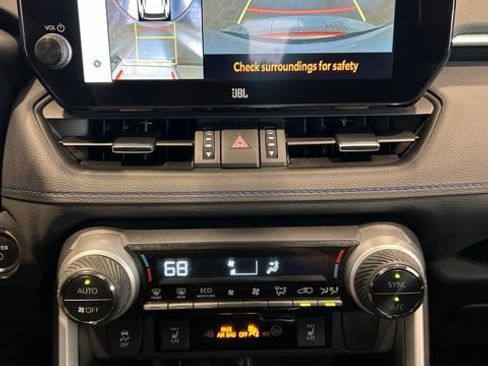 Used 2023 Toyota RAV4 XSE AWD/4WD image 15