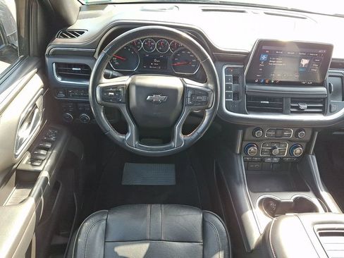 Used 2021 Chevrolet Suburban RST w/ Luxury Package AWD/4WD image 2