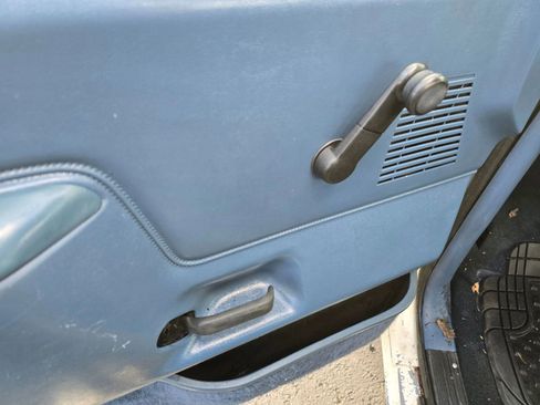 Used 1988 Ford F150 2WD Regular Cab image 20