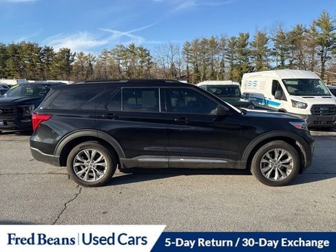 Certified 2023 Ford Explorer XLT w/ Equipment Group 202A image 9