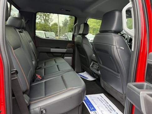 New 2026 Ford F250 Lariat w/ Black Appearance Package image 18